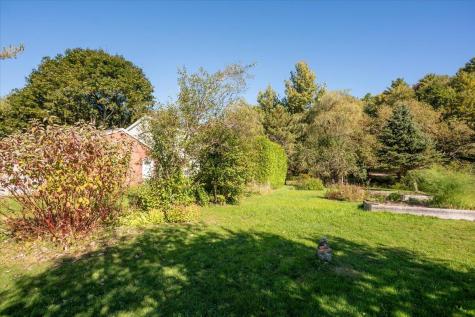 11 Sunnyfield Lane Warren ME 04864