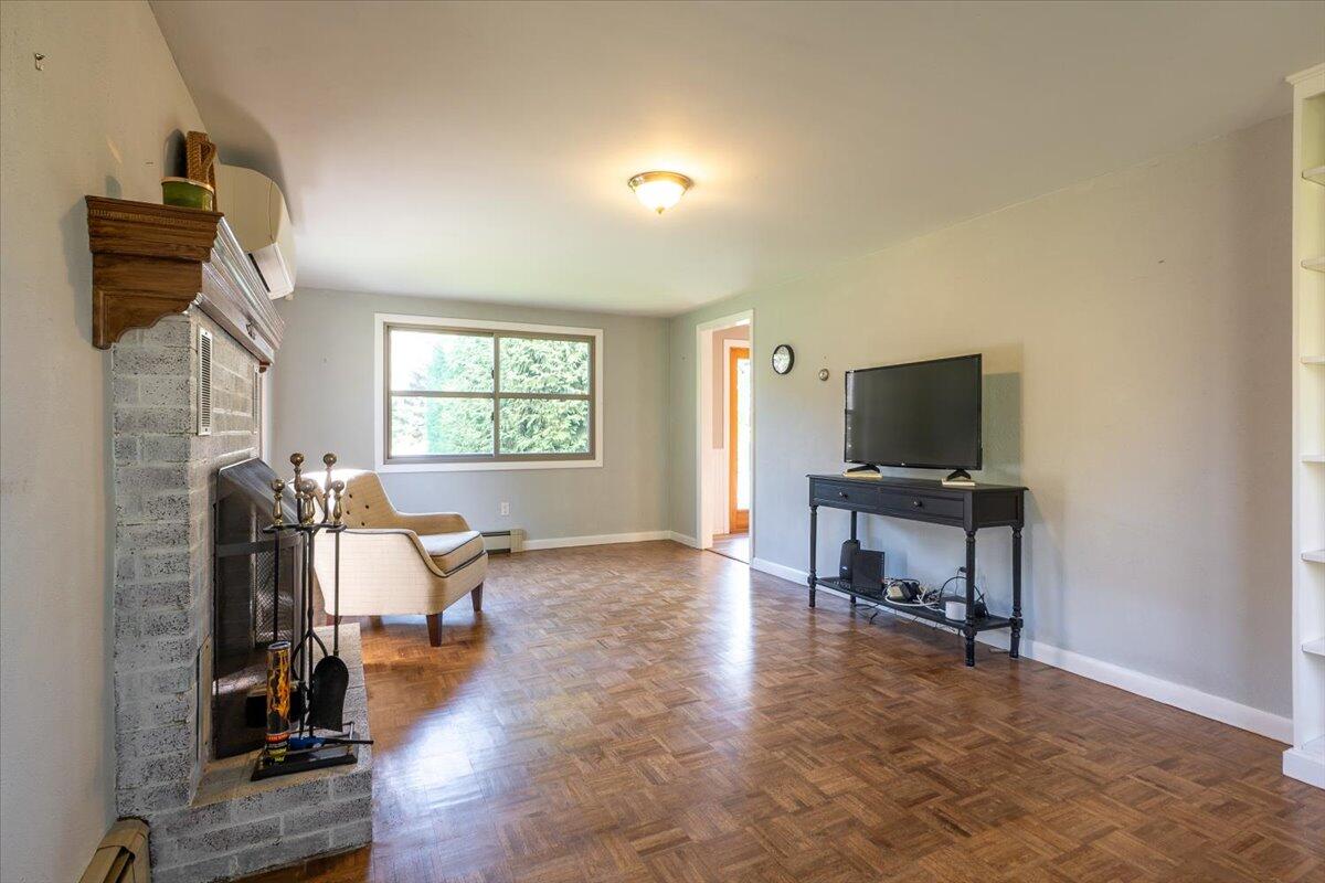 11 Sunnyfield Lane Warren ME 04864