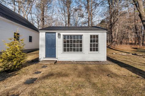 37 Main Street Raymond ME 04071