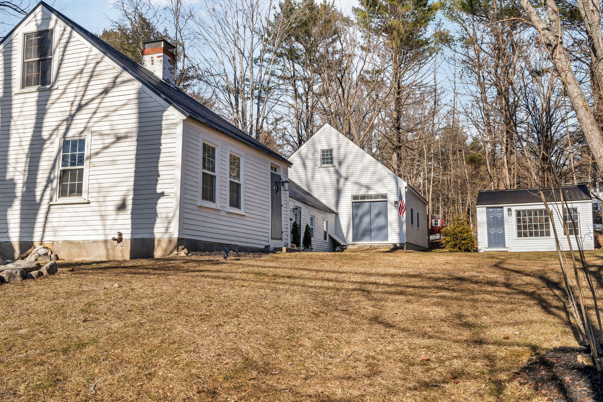 37 Main Street Raymond ME 04071