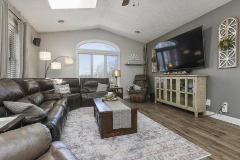 12 Priscilla Avenue Biddeford ME 04005