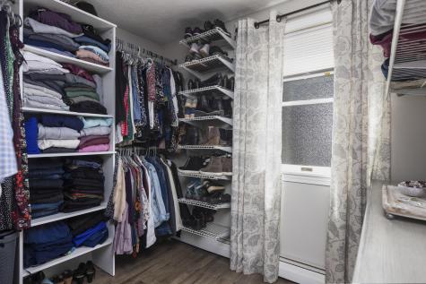 12 Priscilla Avenue Biddeford ME 04005