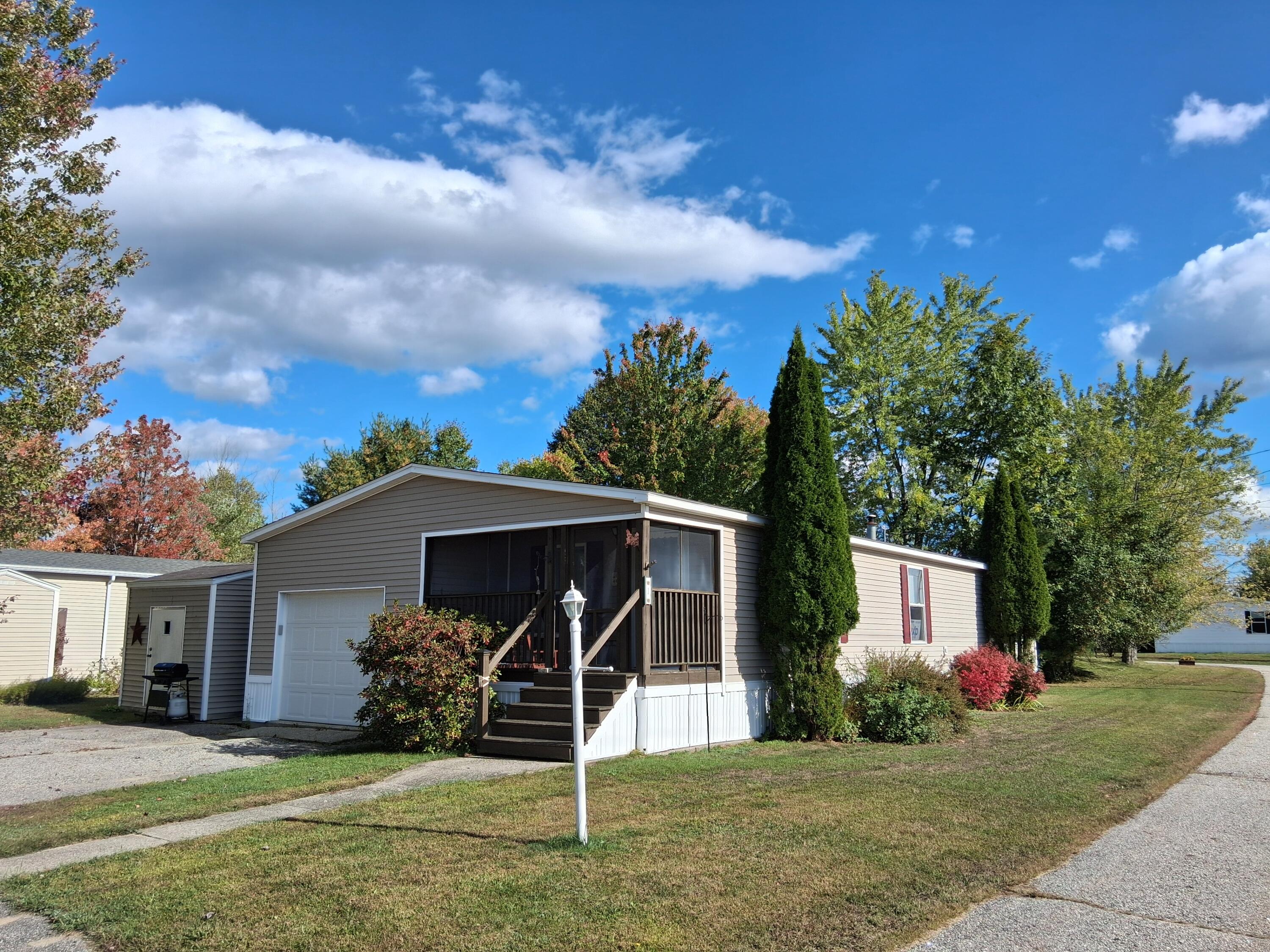 1 Ivy Drive Norway ME 04268