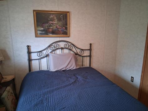 1 Ivy Drive Norway ME 04268