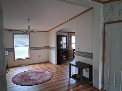 1 Ivy Drive Norway ME 04268