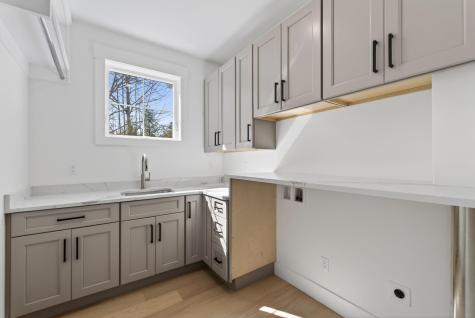 6 Leah Lane Scarborough ME 04074