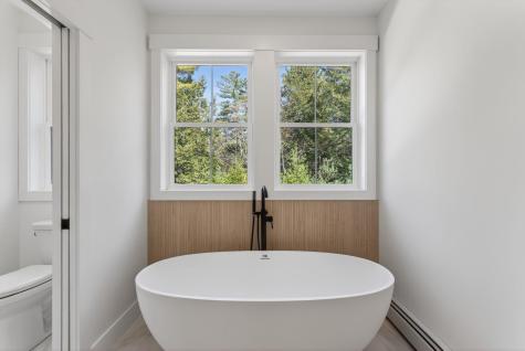 6 Leah Lane Scarborough ME 04074