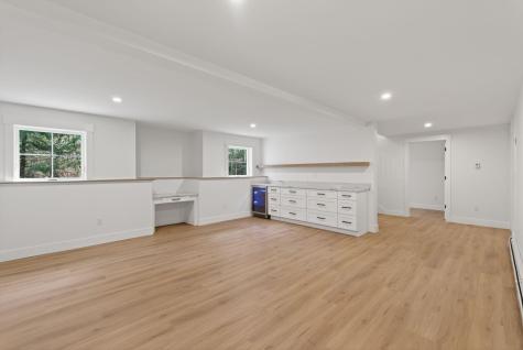 6 Leah Lane Scarborough ME 04074