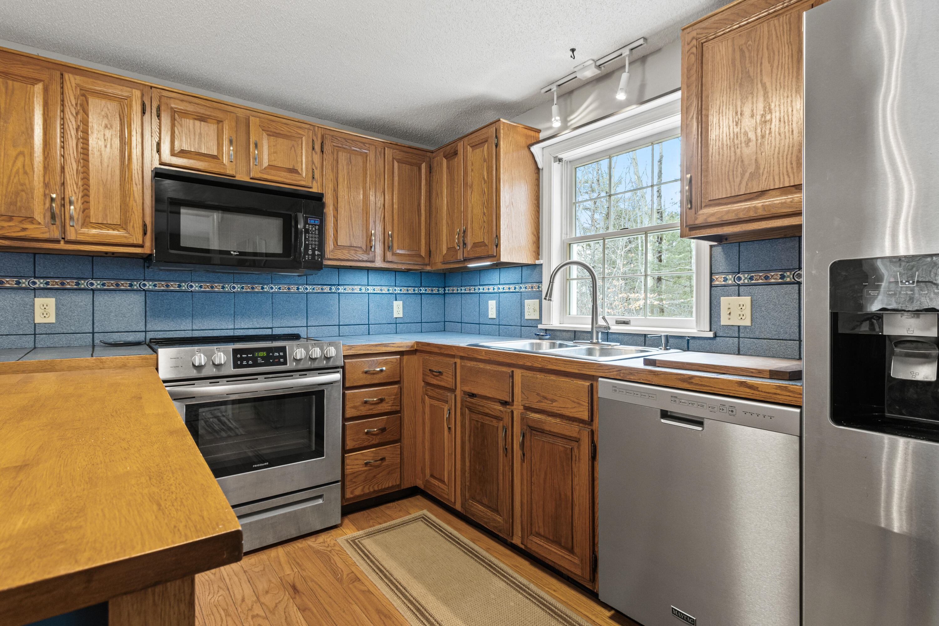 46 Rainbow Farm Road Yarmouth ME 04096