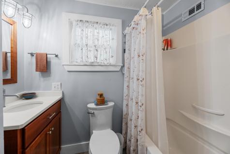 56 Lincoln Avenue Gardiner ME 04345