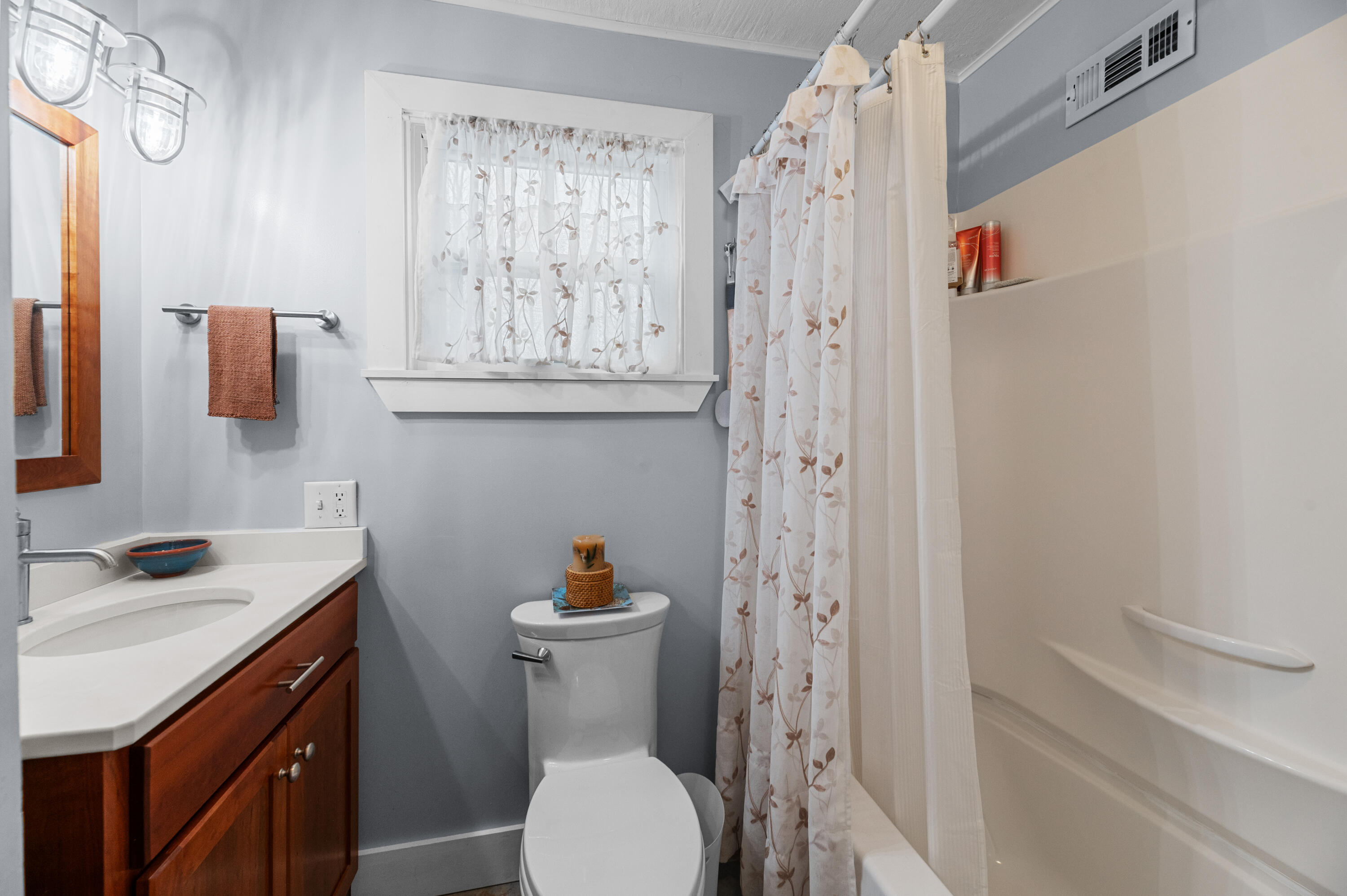 56 Lincoln Avenue Gardiner ME 04345