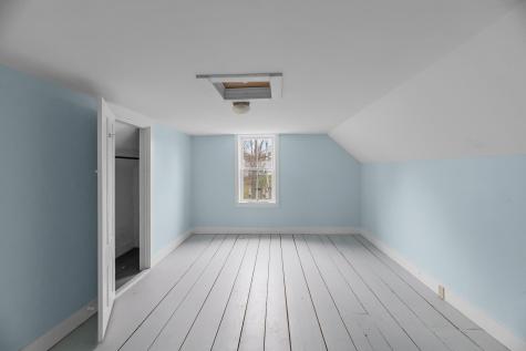 56 Lincoln Avenue Gardiner ME 04345