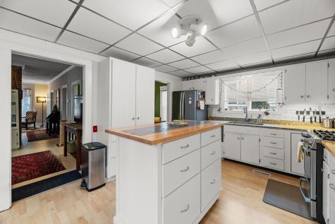56 Lincoln Avenue Gardiner ME 04345