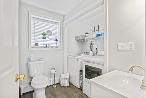 7 Bickford Avenue Brunswick ME 04011