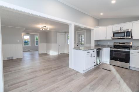 34 Flanders Street Auburn ME 04210