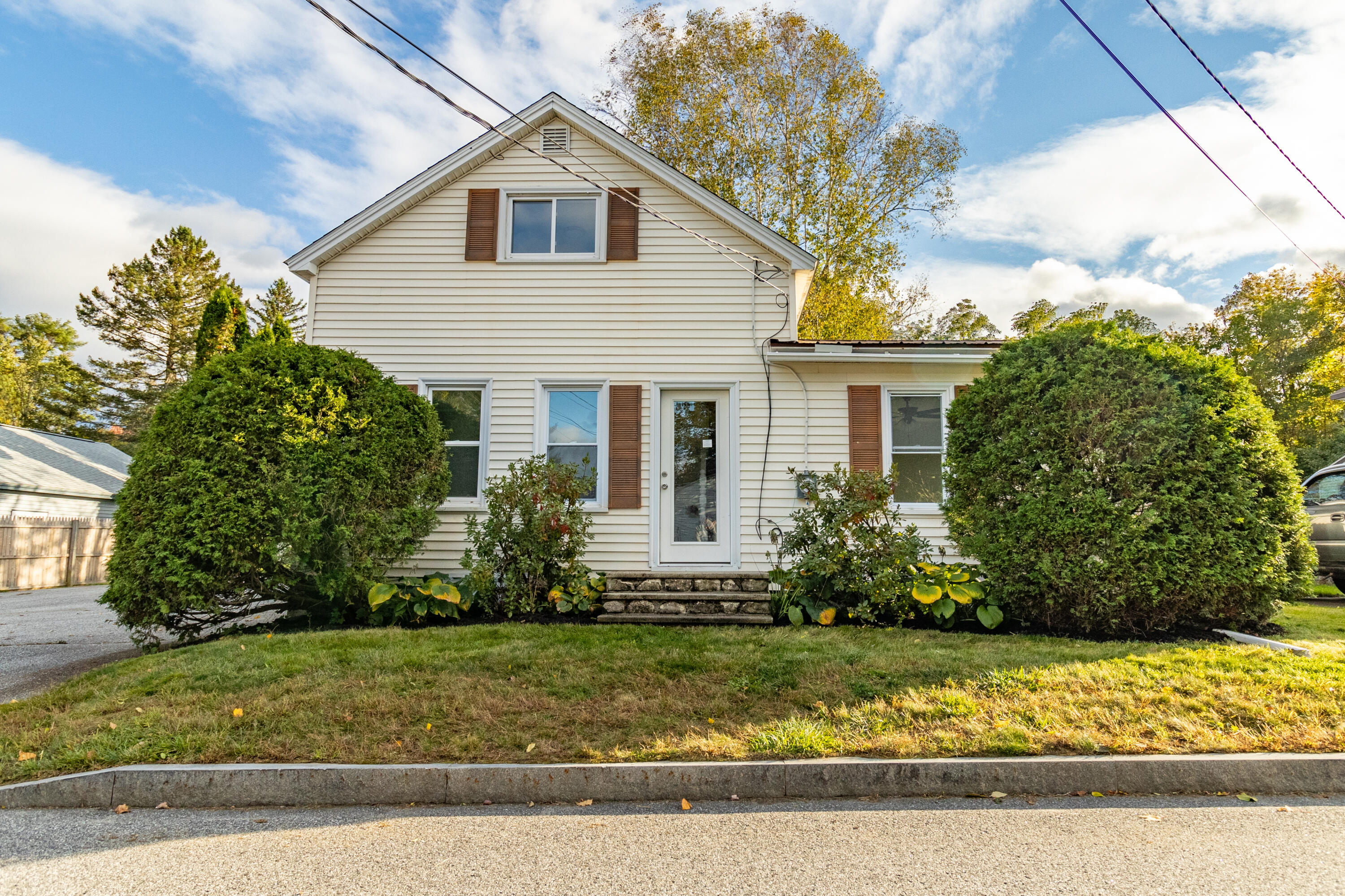 34 Flanders Street Auburn ME 04210
