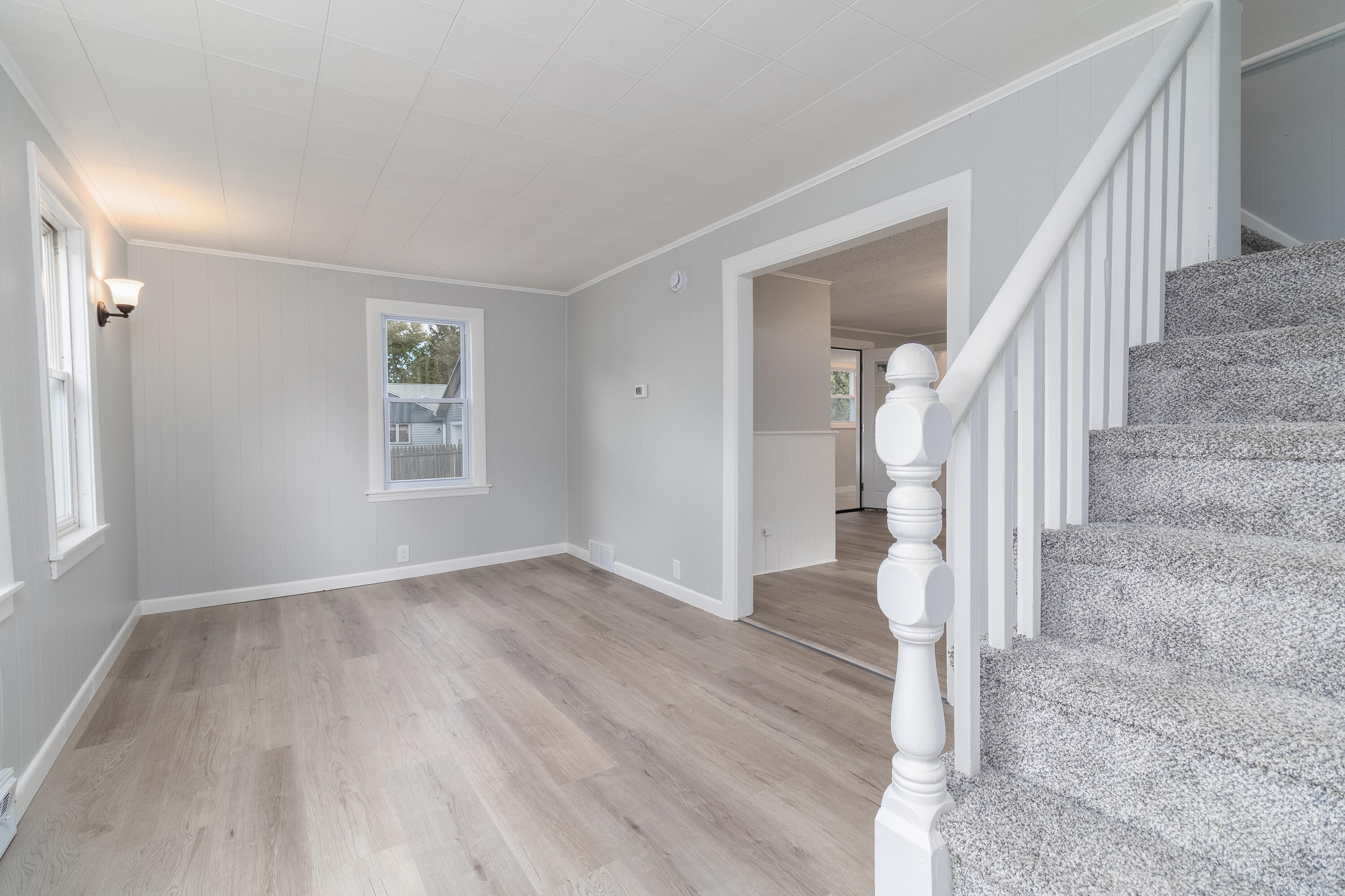 34 Flanders Street Auburn ME 04210