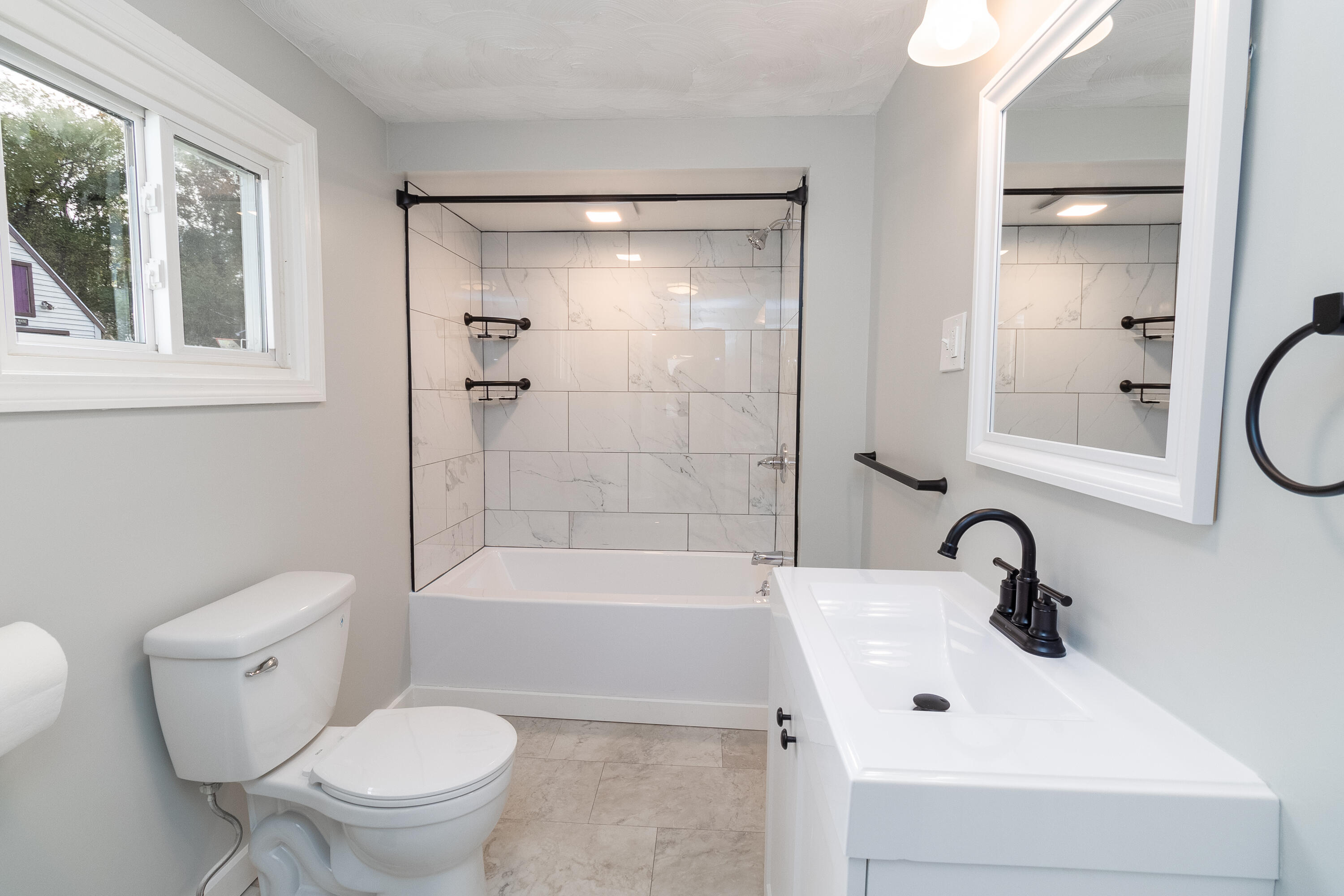 34 Flanders Street Auburn ME 04210