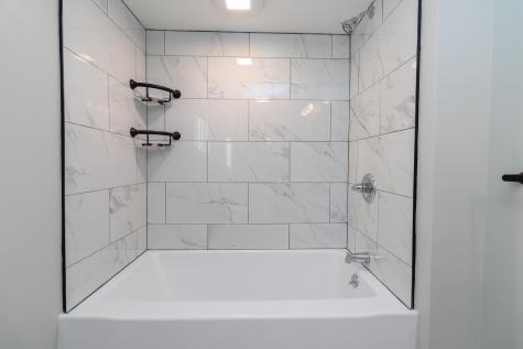 34 Flanders Street Auburn ME 04210