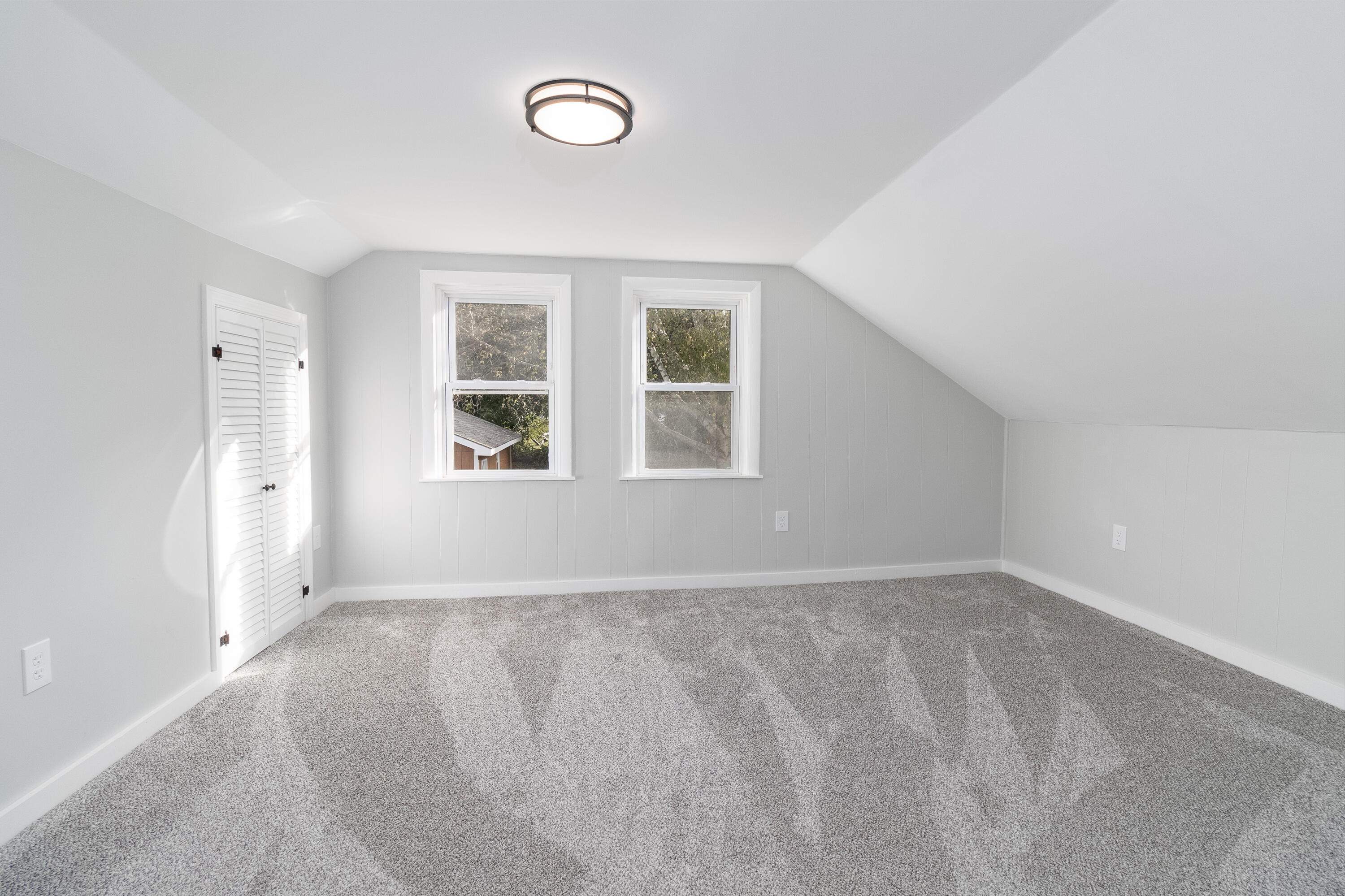 34 Flanders Street Auburn ME 04210