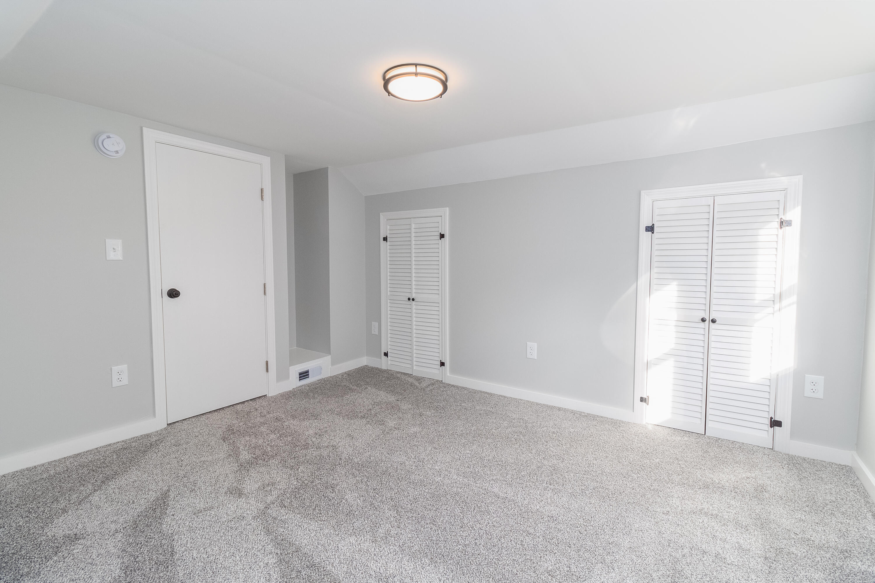 34 Flanders Street Auburn ME 04210