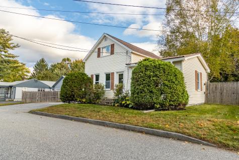 34 Flanders Street Auburn ME 04210