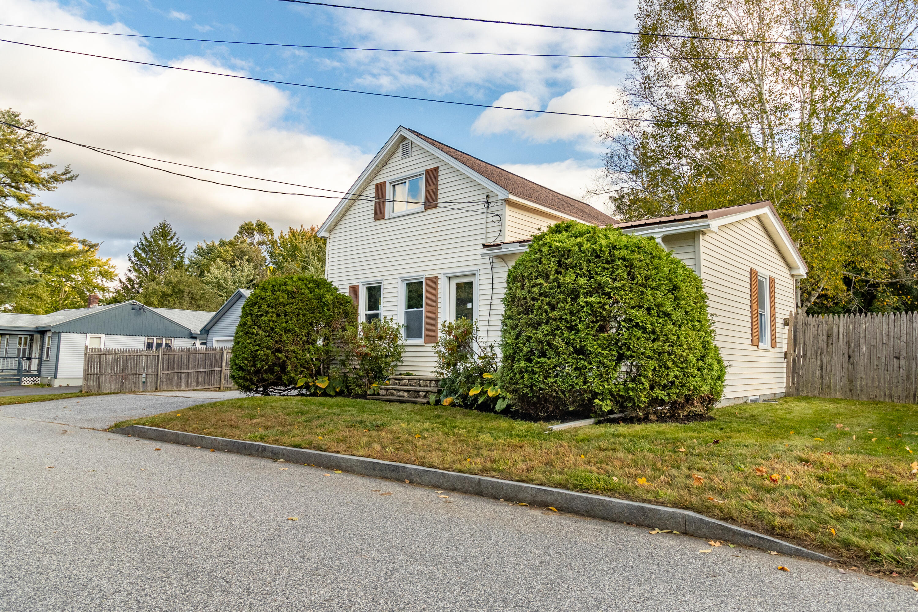 34 Flanders Street Auburn ME 04210