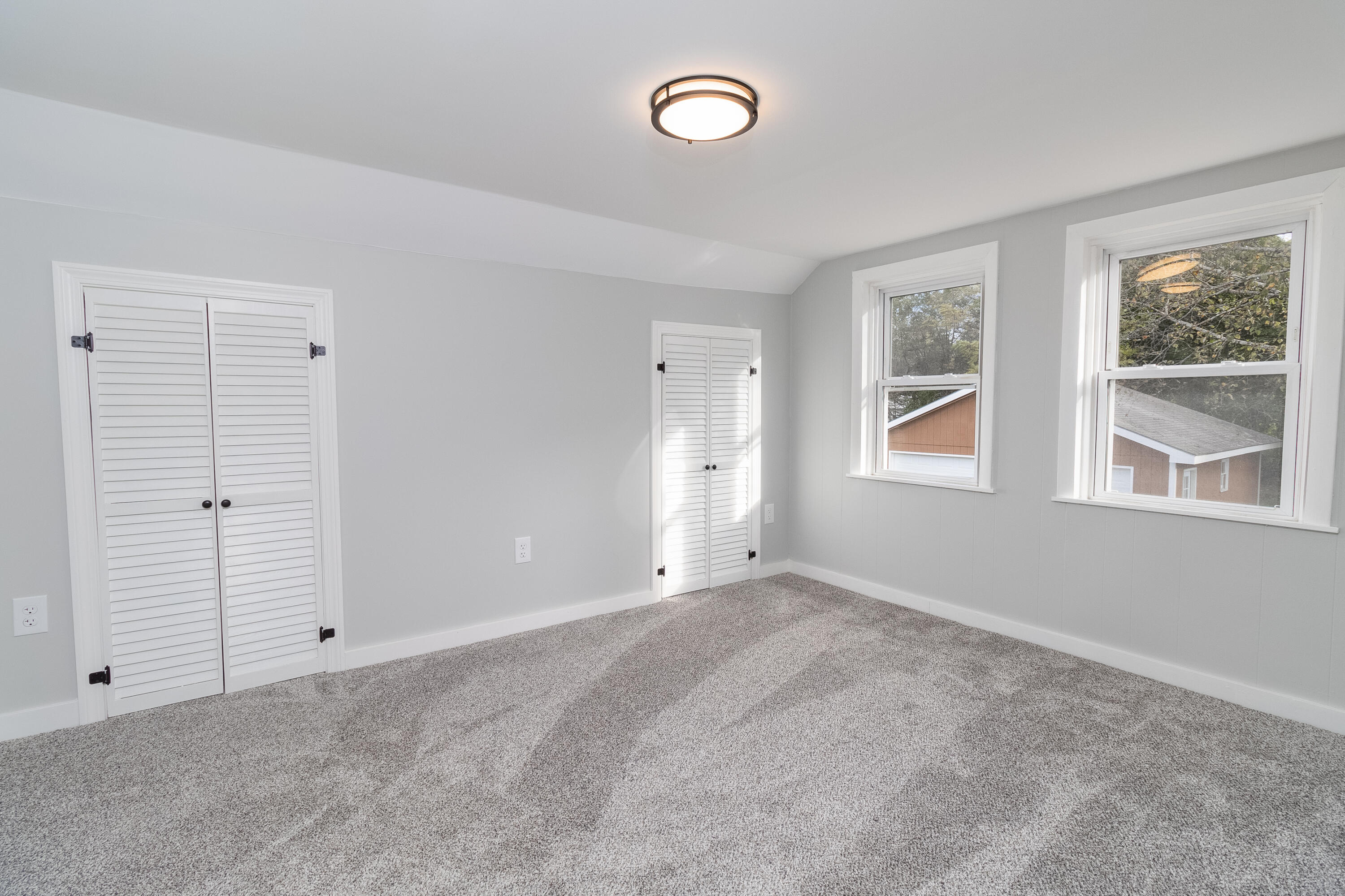 34 Flanders Street Auburn ME 04210