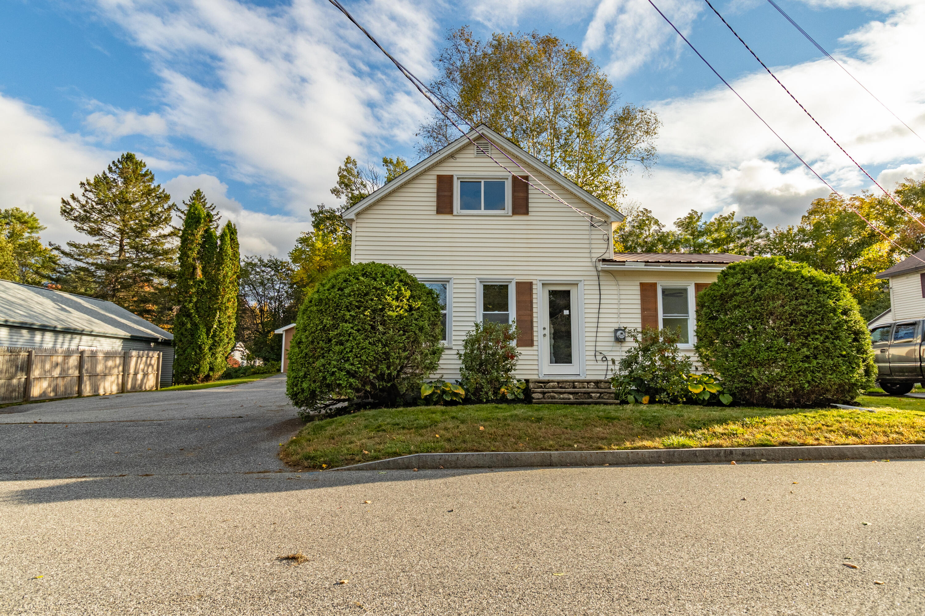 34 Flanders Street Auburn ME 04210
