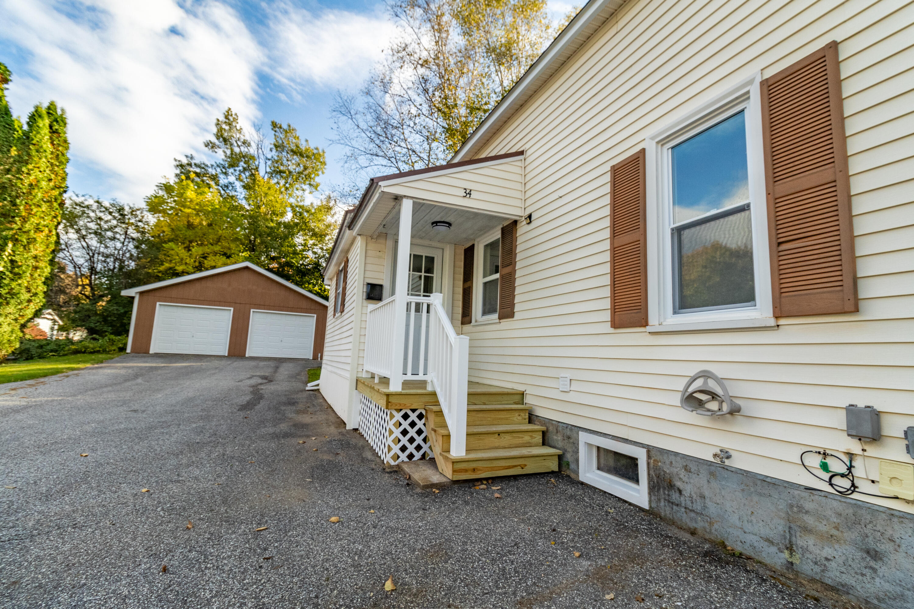 34 Flanders Street Auburn ME 04210