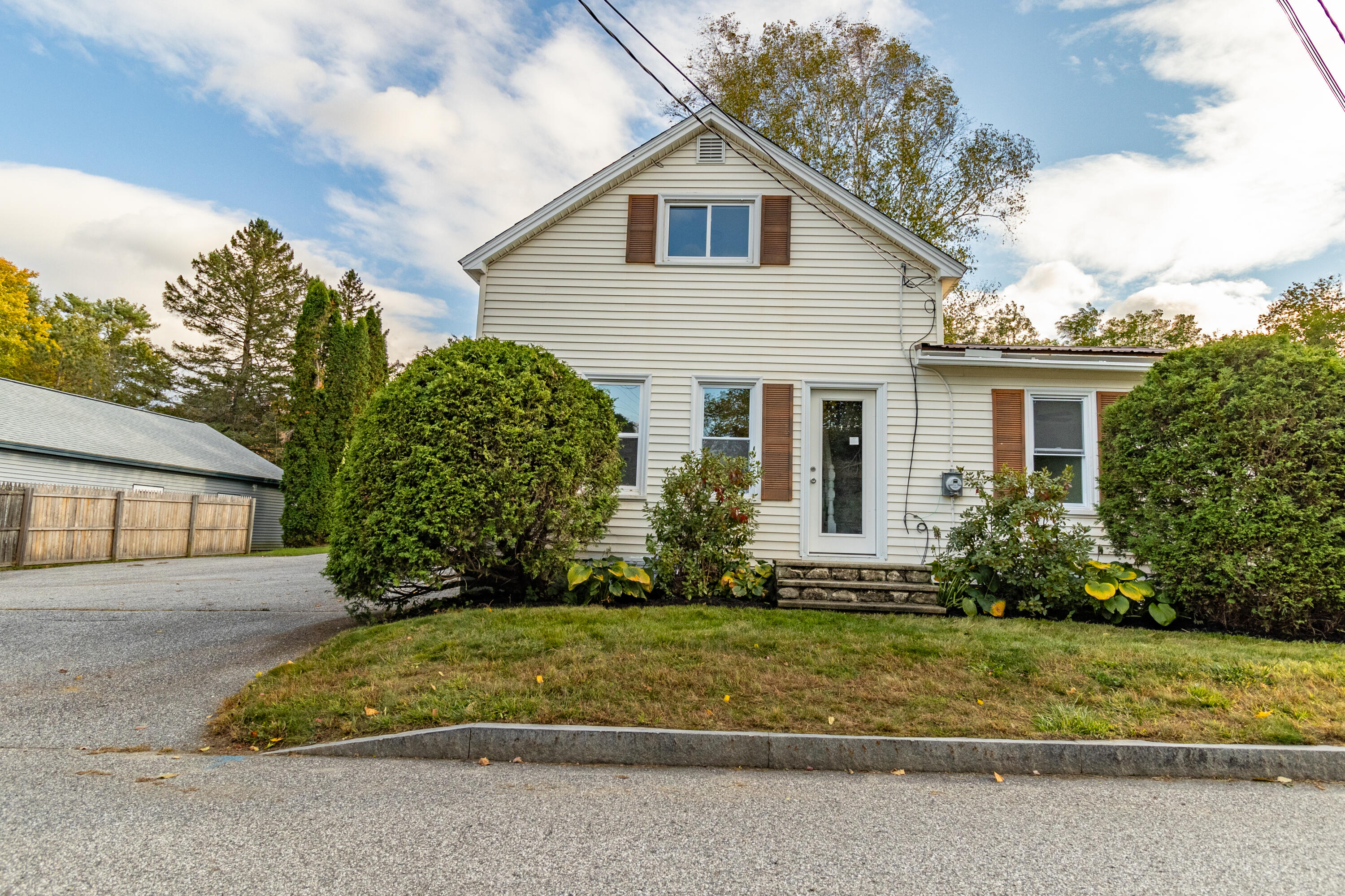 34 Flanders Street Auburn ME 04210