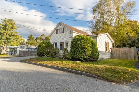34 Flanders Street Auburn ME 04210