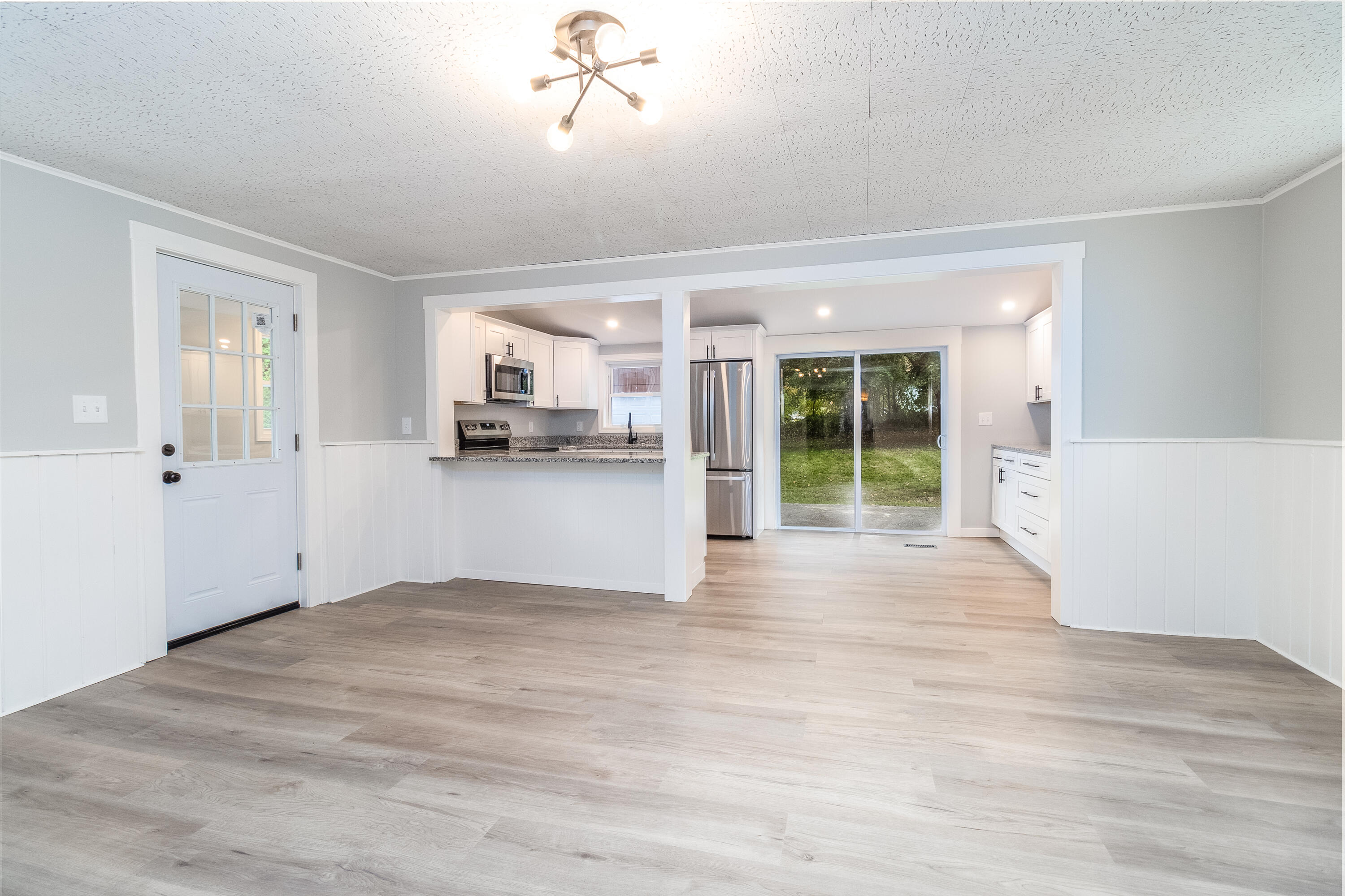 34 Flanders Street Auburn ME 04210