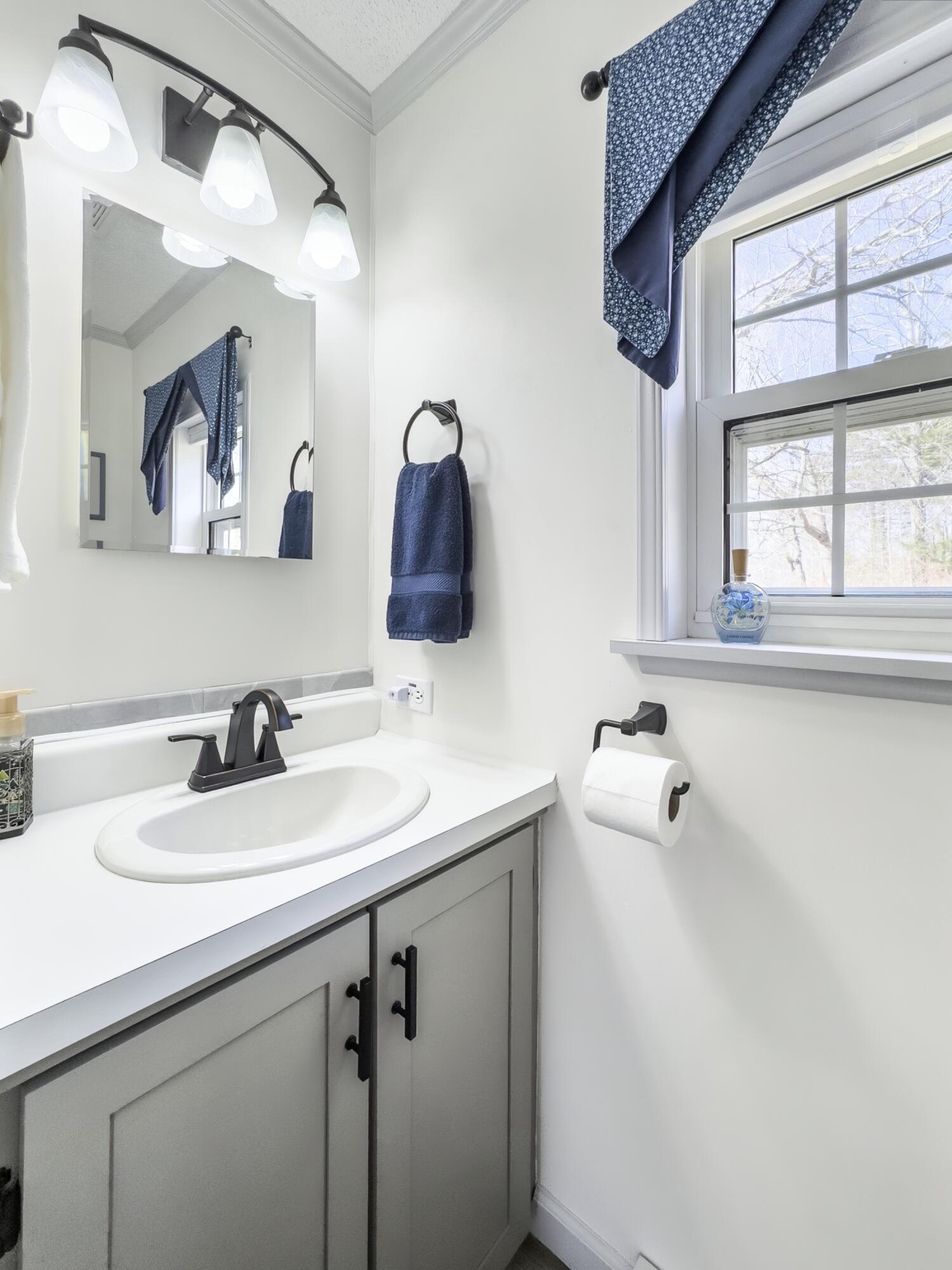 23 Mountainside Park Camden ME 04843