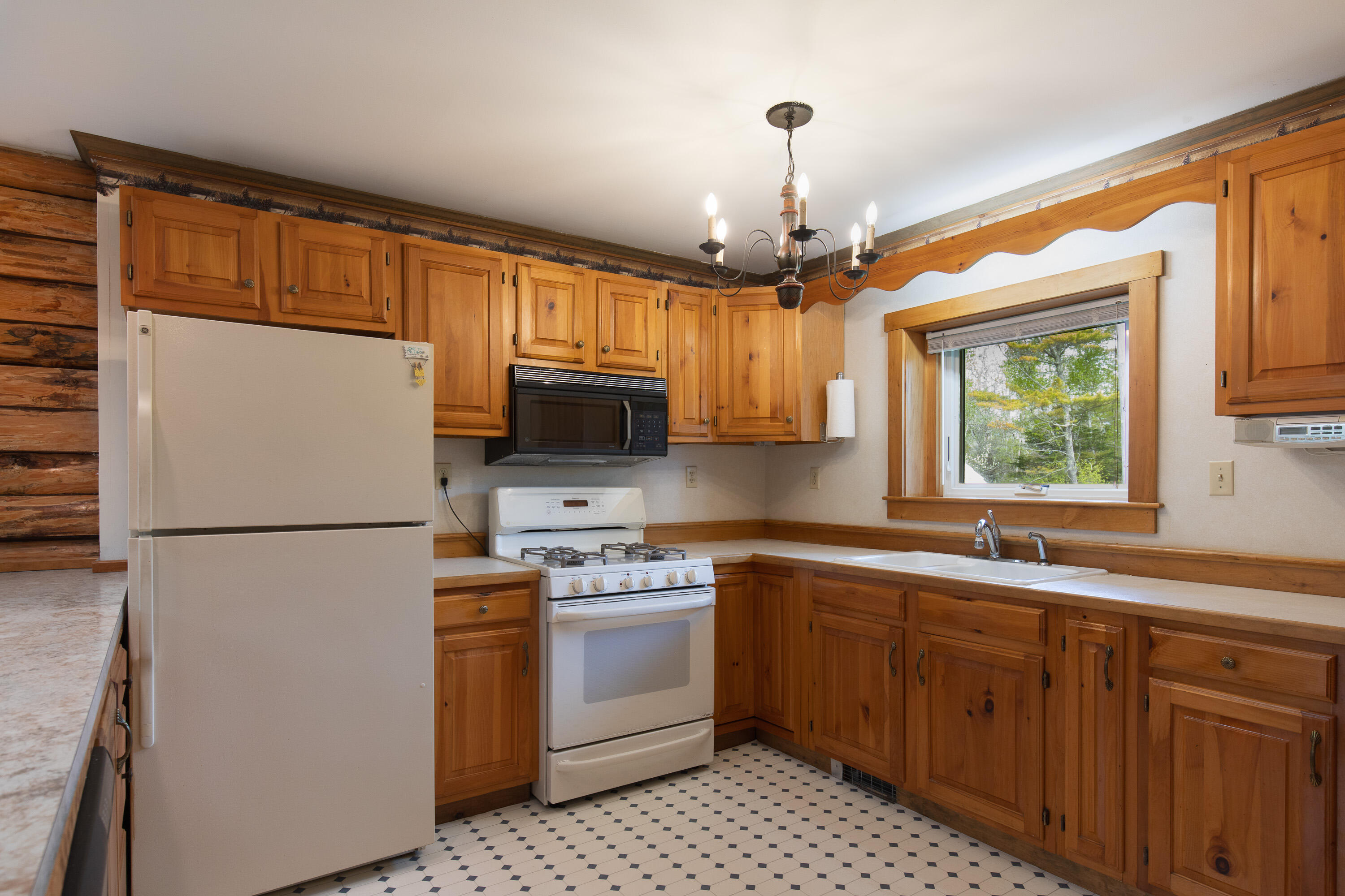 23 Massasoit Drive Bristol ME 04554