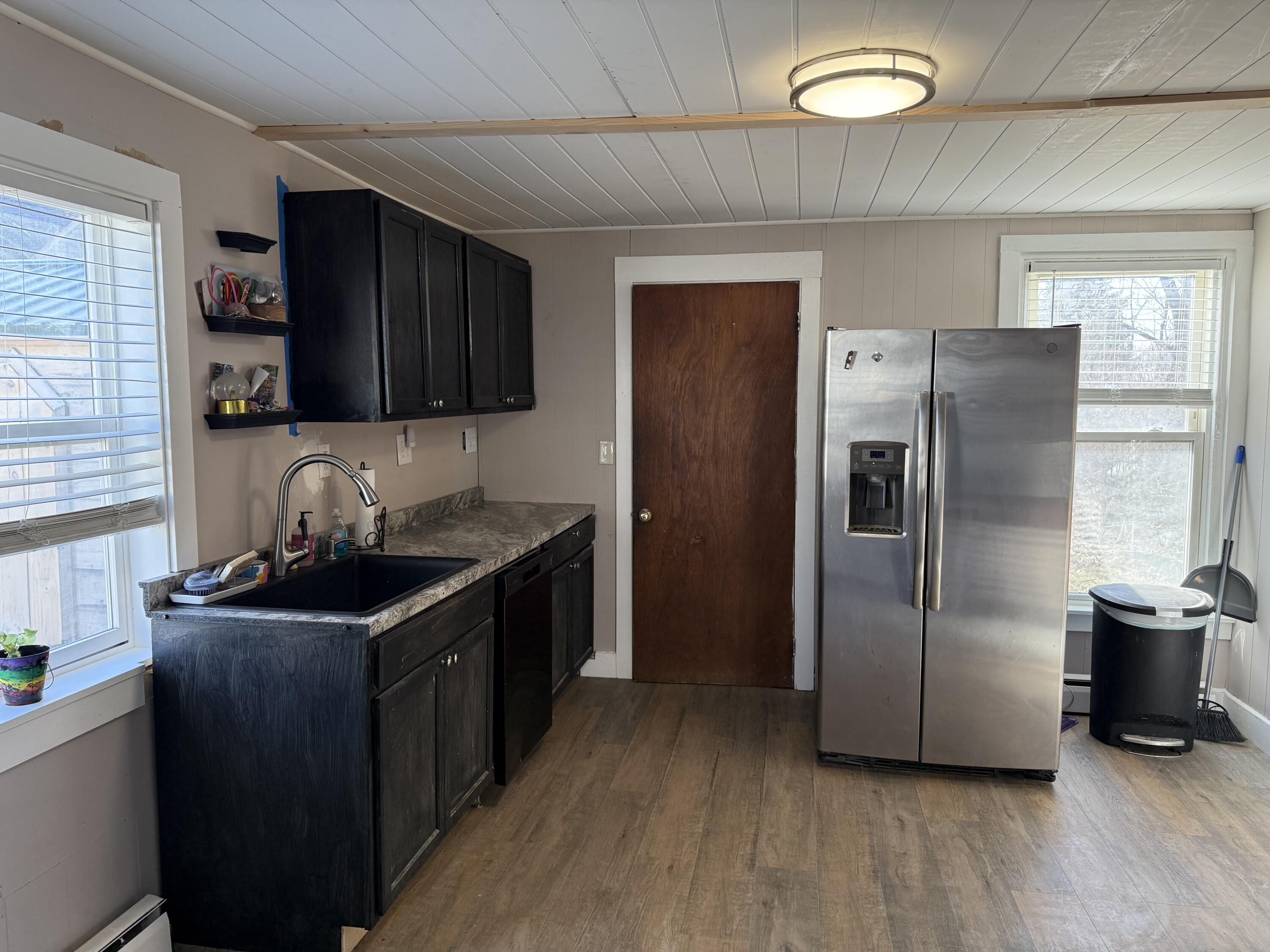 20 Lisle Street Rockland ME 04841