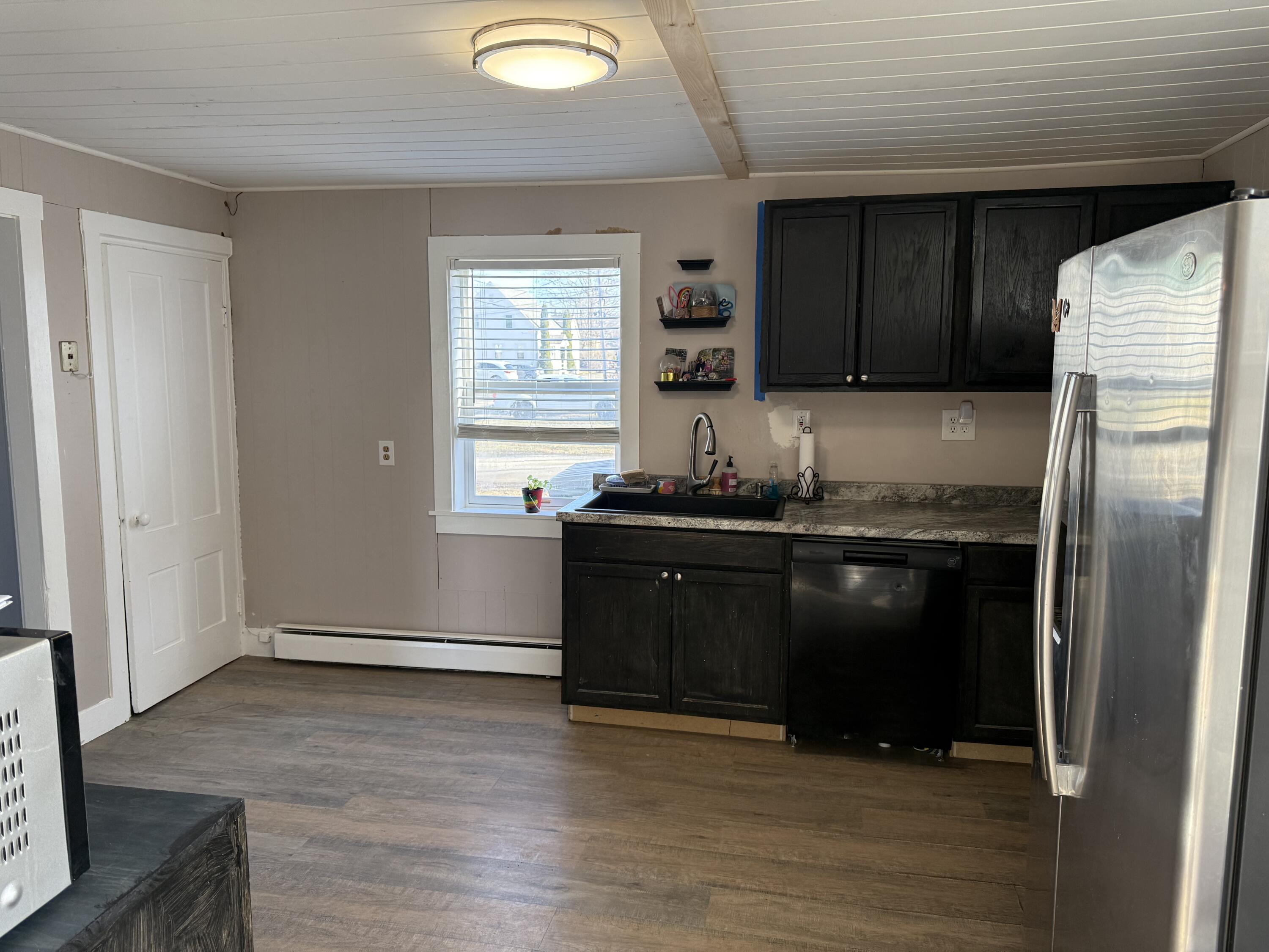 20 Lisle Street Rockland ME 04841