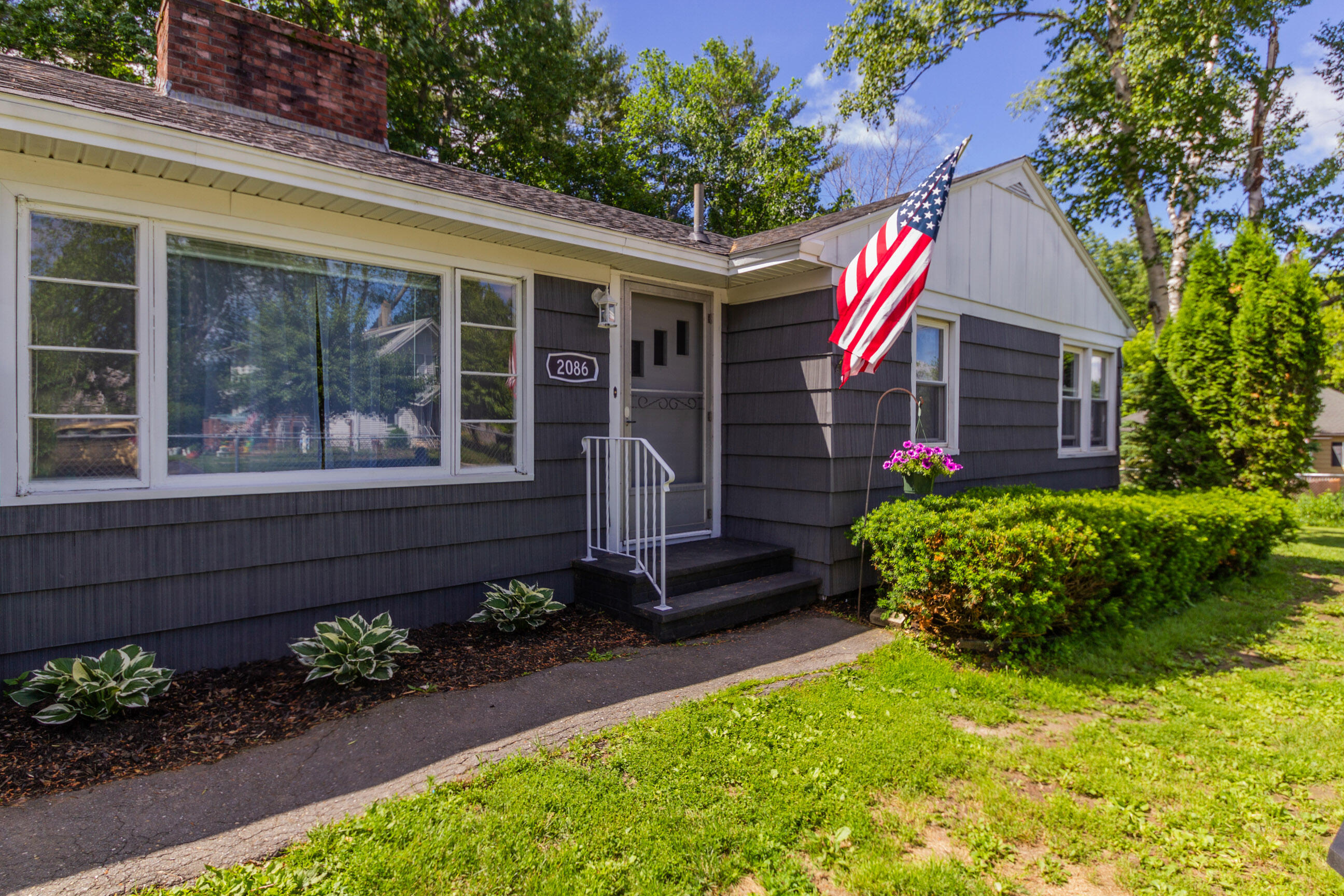2086 N Belfast Avenue Augusta ME 04330
