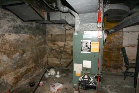 38 Auburn Road Peru ME 04290