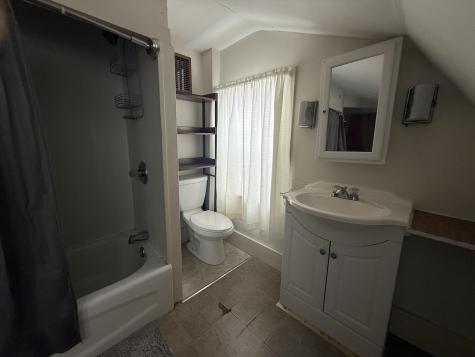 38 Auburn Road Peru ME 04290