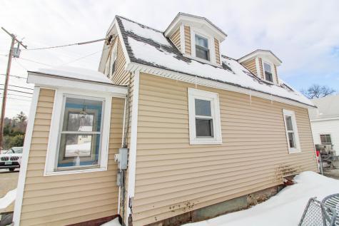 38 Auburn Road Peru ME 04290