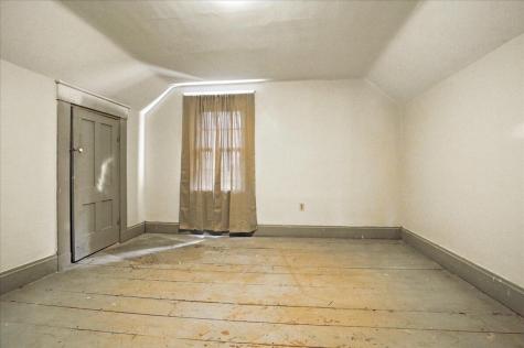 32 Skillings Corner Road Auburn ME 04210