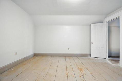 32 Skillings Corner Road Auburn ME 04210