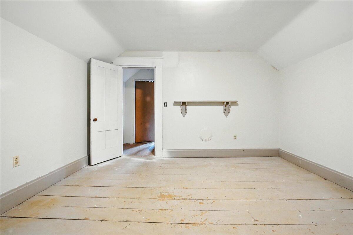 32 Skillings Corner Road Auburn ME 04210