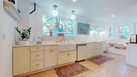 14 Maplewood Street Portland ME 04103