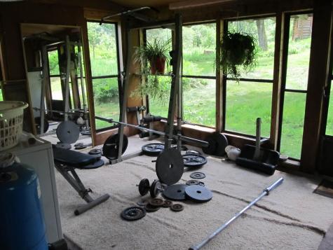 17 Kingsbury Road Wellington ME 04942