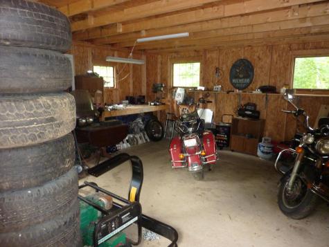 17 Kingsbury Road Wellington ME 04942