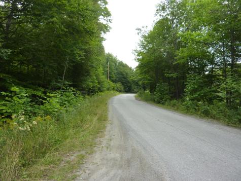 17 Kingsbury Road Wellington ME 04942