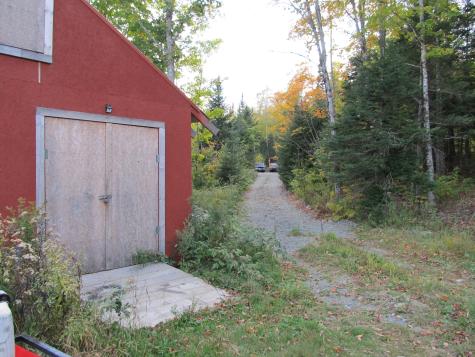 17 Kingsbury Road Wellington ME 04942