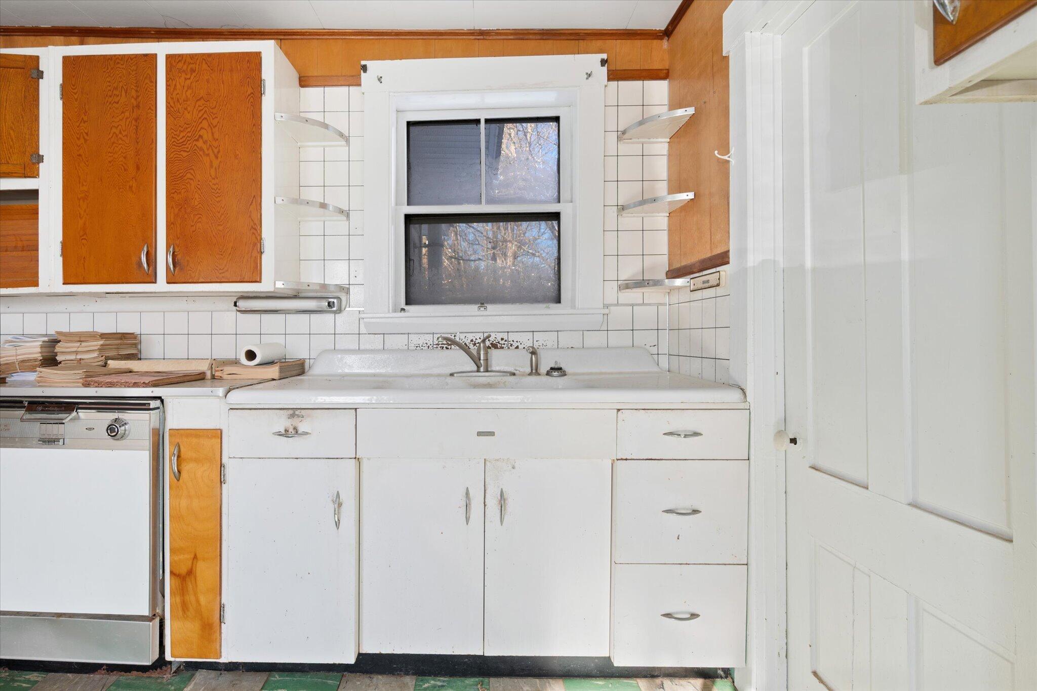 17 Houston Road Plymouth ME 04412